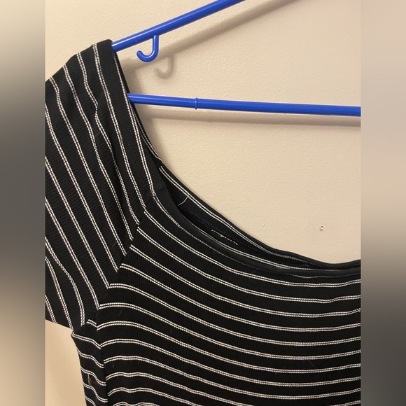 ✨Old Navy striped 👗- Size XL - Picture 3 of 5